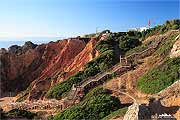 Portugal Algarve Holztreppe zum Strand von Lagos