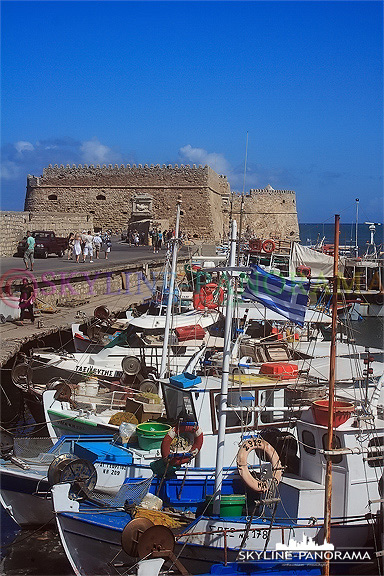 Hafen von Heraklion Kreta Fortezza Fischerboote