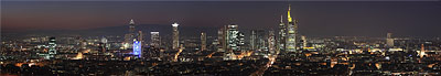 Frankfurter Skyline bei Nacht