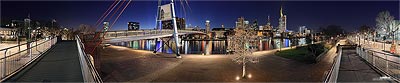 Skyline bei Nacht
