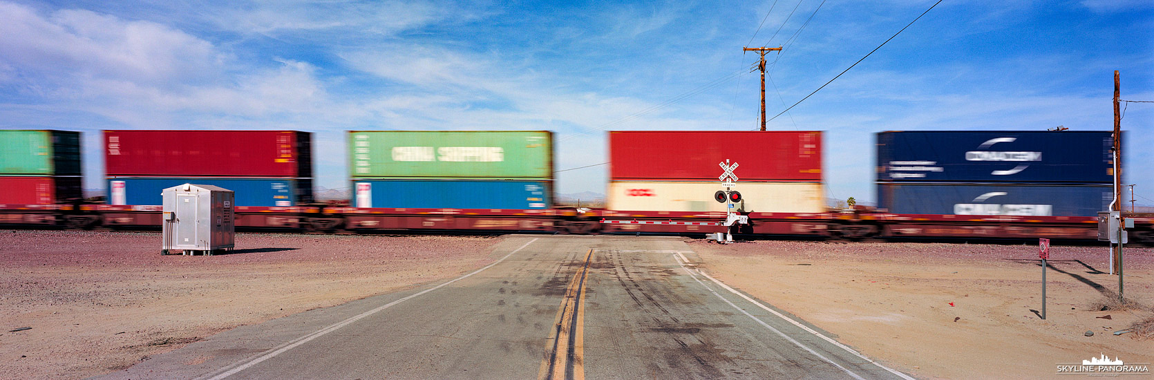 Route 66 Panorama - Railroad Crossing (p_01140)