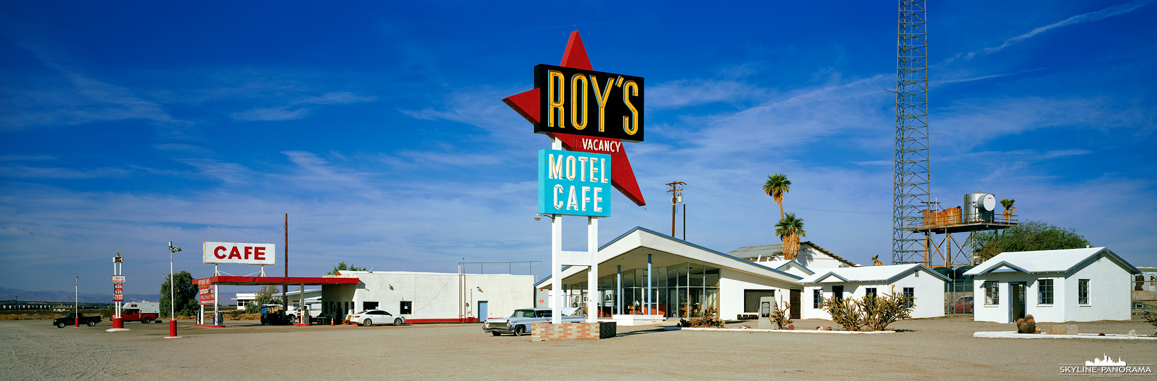 Route 66 Sign - ROY´s Iconic Spot (p_01174)