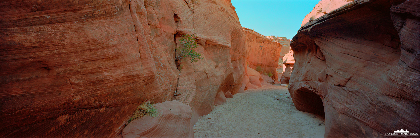 Slot Canyons Arizona - Waterhole Canyon in Page (p_01197)