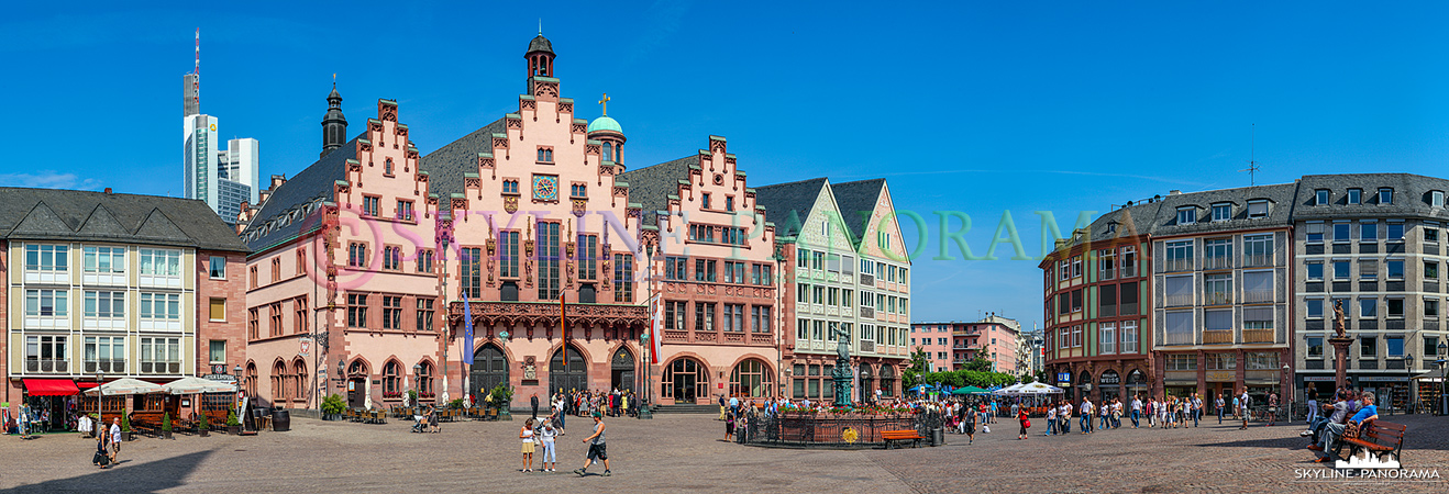  Bilder Frankfurt - Der Römerberg ist das Zentrum der historischen Frankfurter Altstadt, hier steht das Frankfurter Rathaus Römer, der Gerechtigkeitsbrunnen und die bekannten Fachwerkhäuser. 