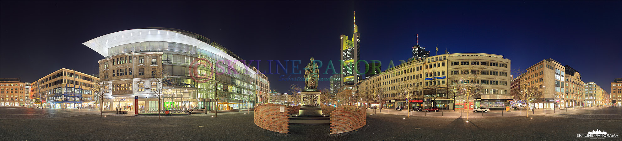 Frankfurter Plätze - Innenstadt Goetheplatz | 360° Panorama aus der Frankfurter Innenstadt, es zeigt den neu gestalteten Goetheplatz mit dem namensgebenden Dichter als Denkmal im Zentum. 