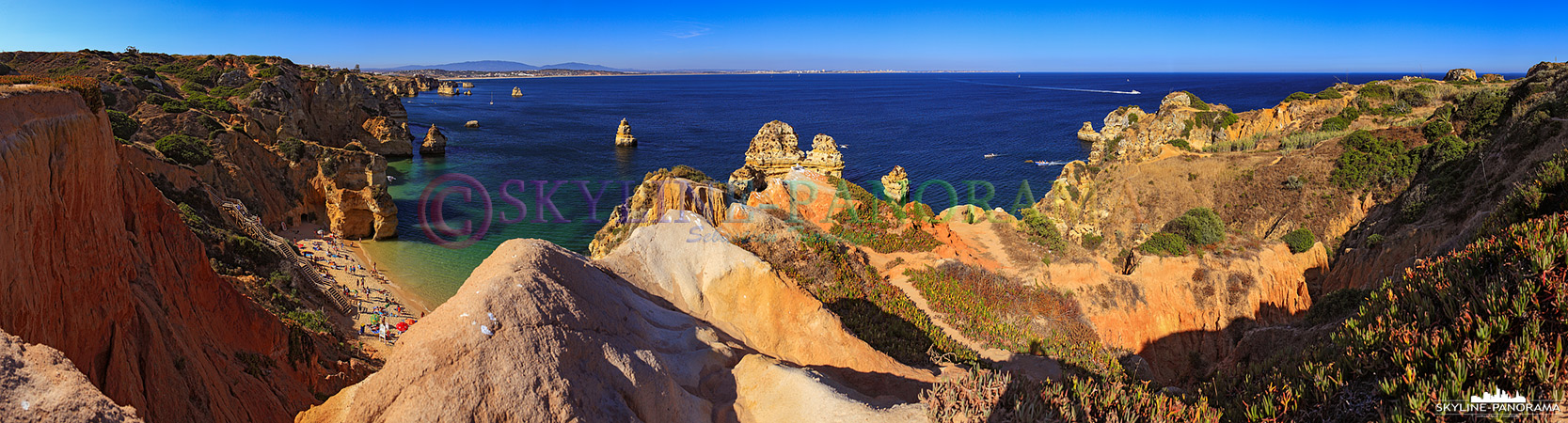 Portugal Bilder Algarve - Blick in die Buchten bei Lagos an der portugiesischen Algarve. 