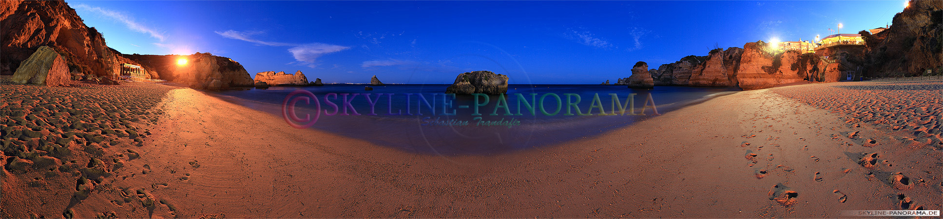 Portugal Bilder Algarve - Praia Donna Ana, ein schön gelegener Sandstrand bei Lagos nach Sonnenuntergang.