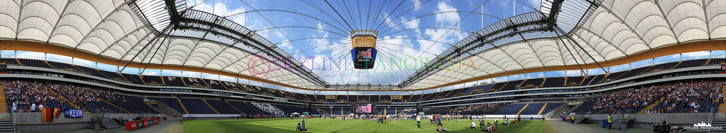 Public Viewing WM 2010 in der Frankfurter Commerzbank Arena 