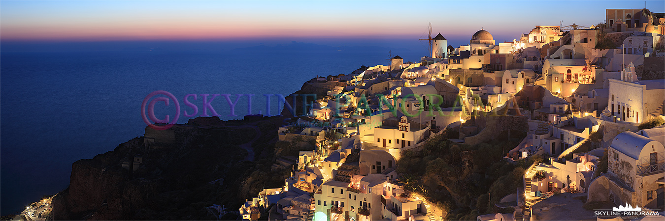 Oia Sonnenuntergang - Den bekanntesten Sonnenuntergang von Santorini kann man vom Lontza Kastell aus in Oia genießen, von hier sieht man das Kykladendorf...