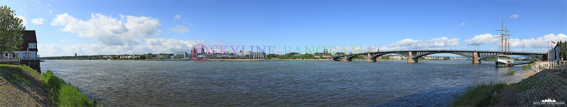 Mainz Panorama - Die Skyline von Mainz entstanden am Rheinufer in Mainz Kastel. 