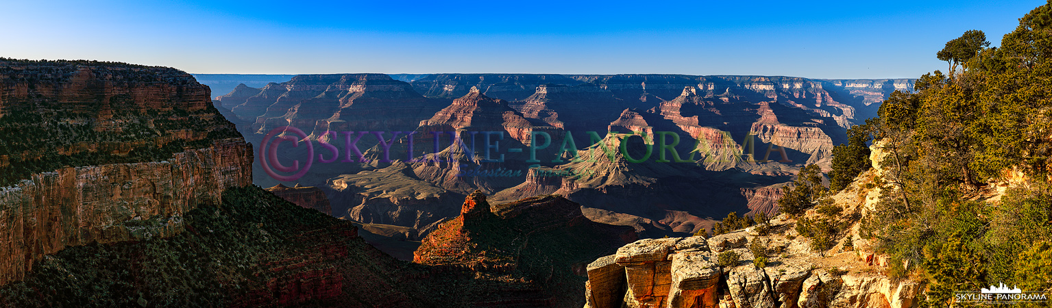 Bilder Arizona - Grand Canyon Panorama vom Aussichtspunkt Grand Canyon Village, dem Hauptanlaufpunkt für Touristen am South Rim des Grand Canyons.