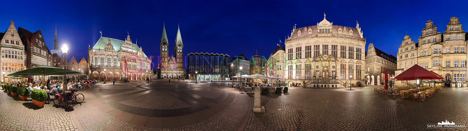 Bilder Bremen - Der historische Bremer Marktplatz als 360 Grad Panorama in der Dämmerung aufgenommen. 