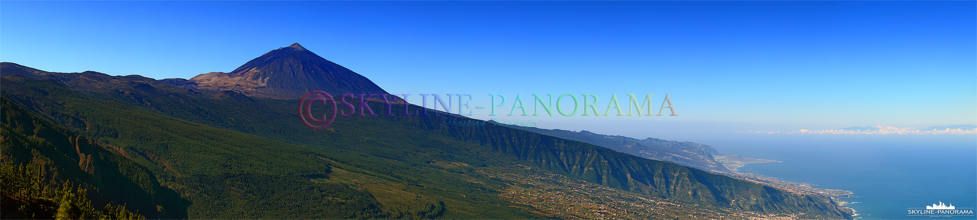 Teide Panorama - Wolkenloser Blick auf den Gipfel des über 3700 Meter hohen Teide.