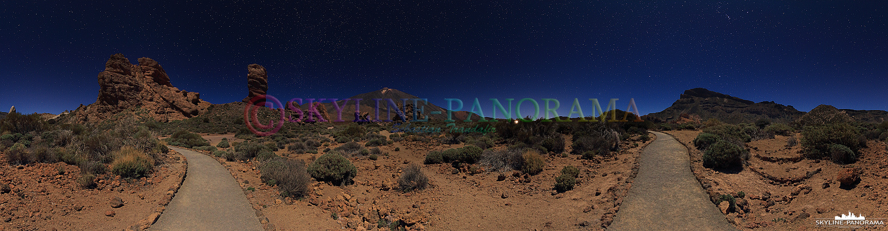 Der Sternenhimmel über Teneriffa im Teide Nationalpark, aufgenommen wurde das Panorama in einer sehr klaren Vollmondnacht am Finger Gottes.