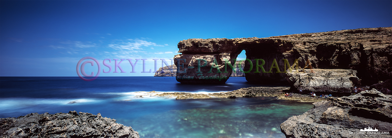 Die Felsformation Azure Window befand sich im Westen der maltesischen Insel Gozo, sie zählte zu den bekanntesten Sehenswürdigkeiten der Republik Malta...