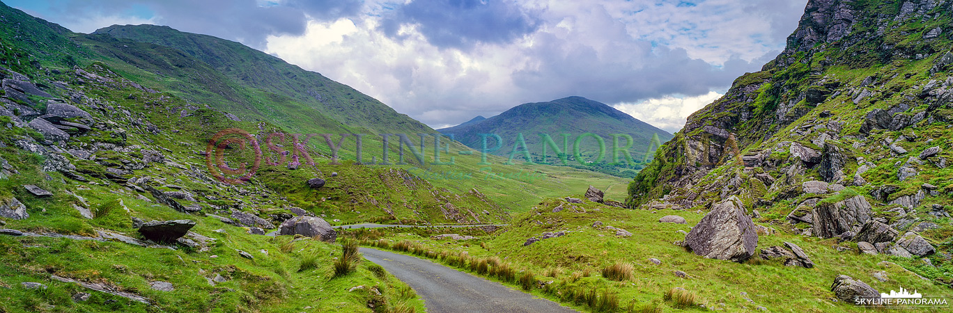 Der Ballaghbeama Gap ist eine Passstraße auf der Halbinsel Kerry. Man durchquert das Tal und die Strecke auf dem Weg von Glencar in Richtung des Ring of Kerry.