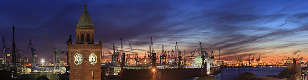 Skyline Panorama aus Hamburg 