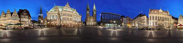 Bremen Panorama am Tag und am Abend