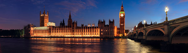 Skyline Panorama von London - Stadtansichten am Tag und in der Dämmerung